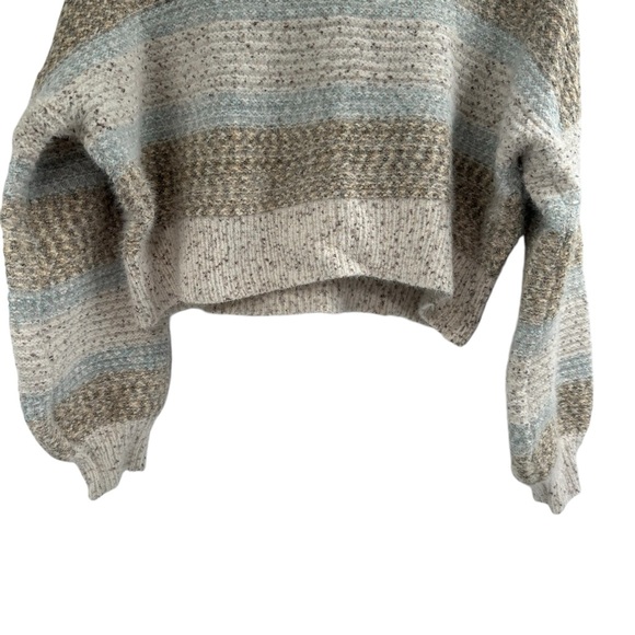 Debut Cropped Long Sleeve Sweater Size Small - Picture 5 of 9